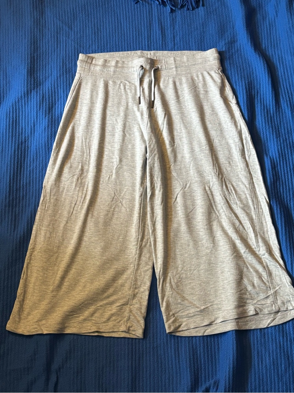 GAIAM Heather Gray Capris